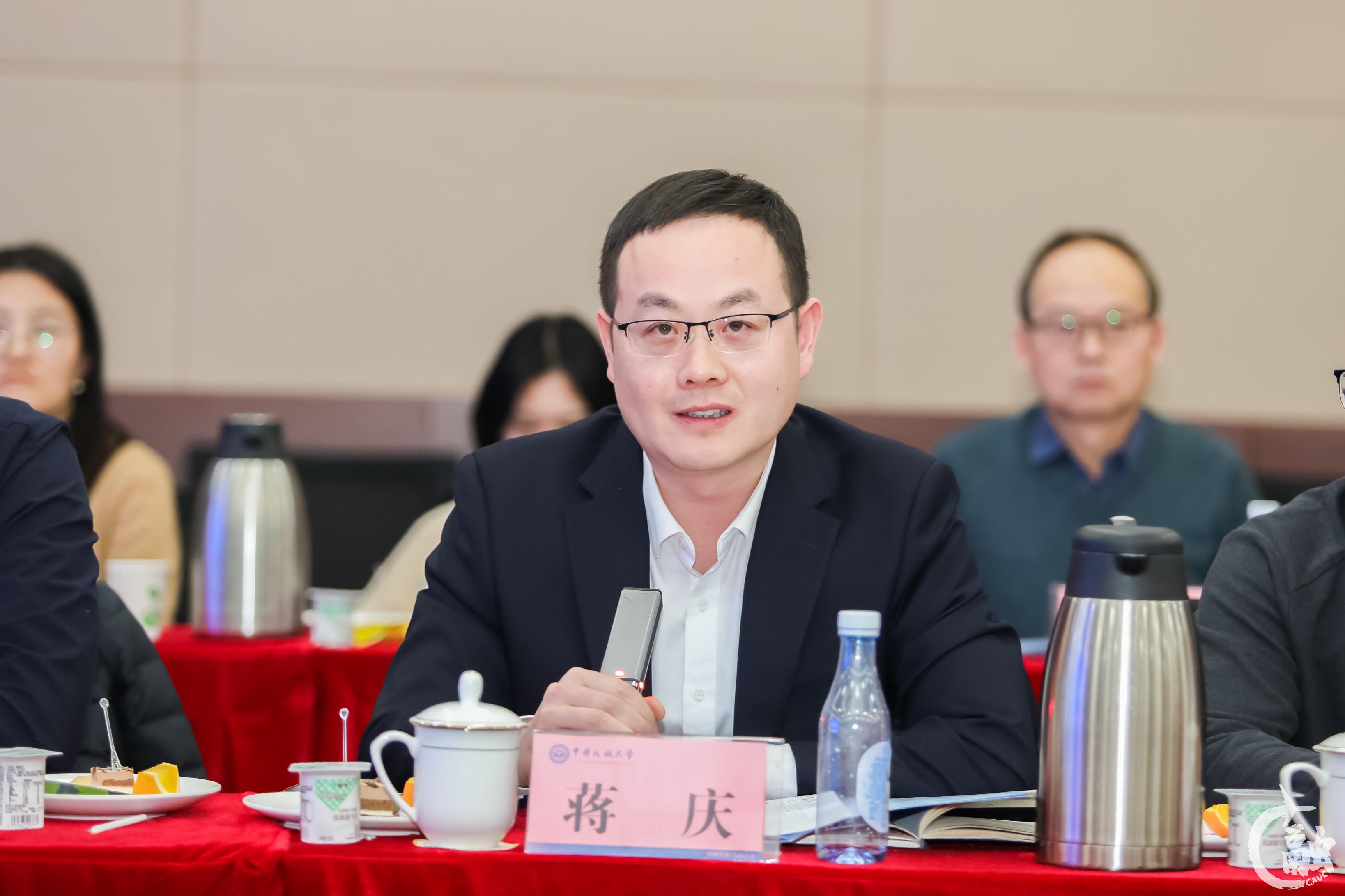 DH3A5143.JPG DH3A5143.JPG