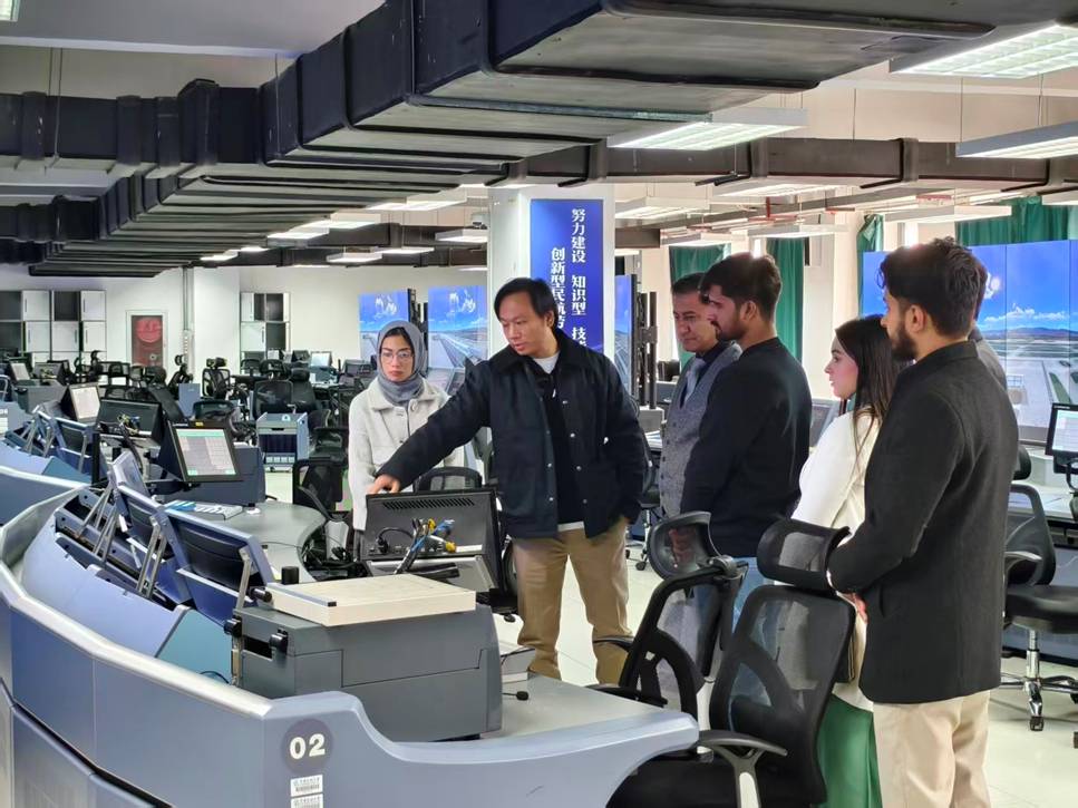 280515a738c22d094345871993fee52