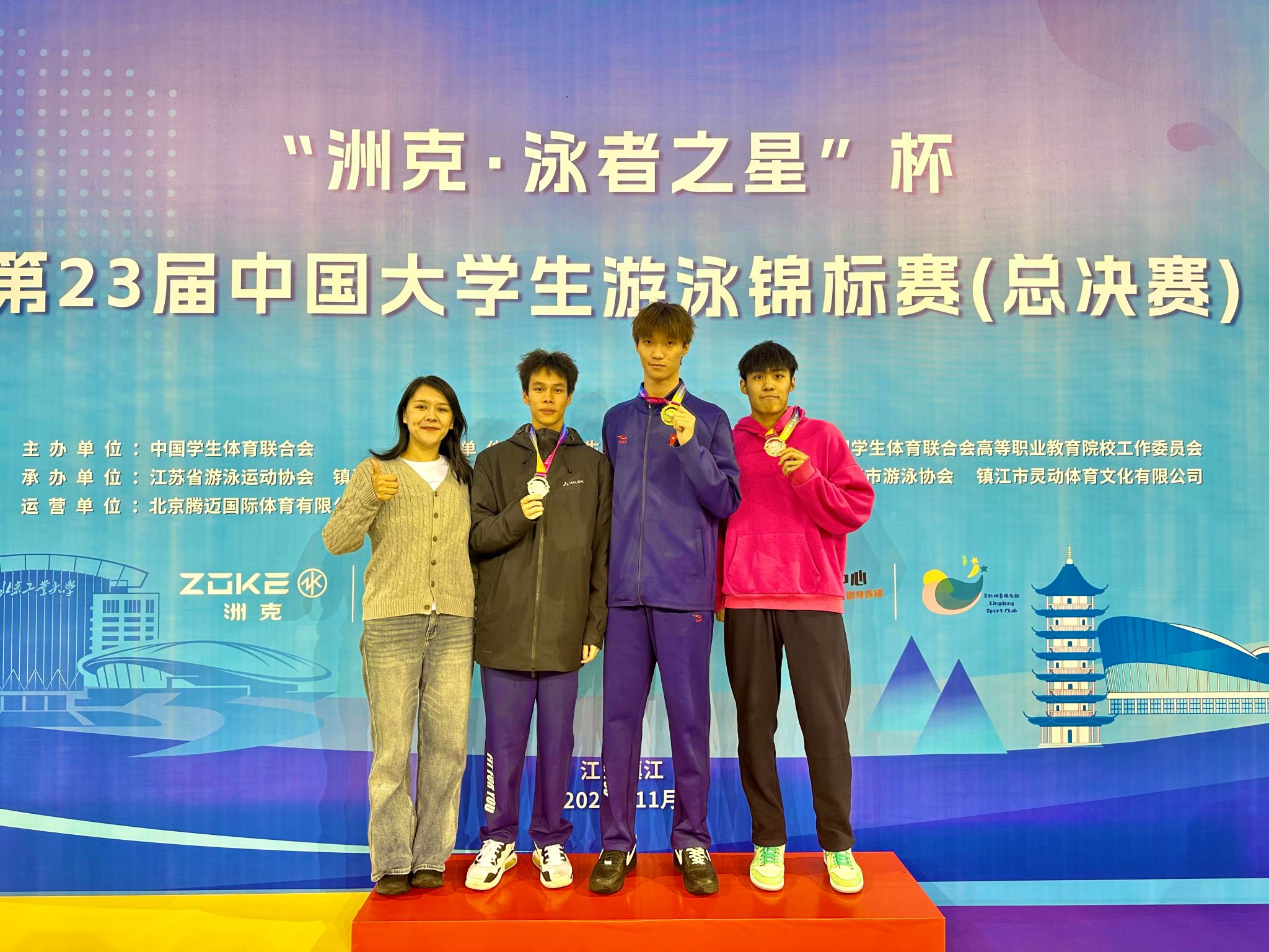 e12c561d2742cd585421e7d7633fef6