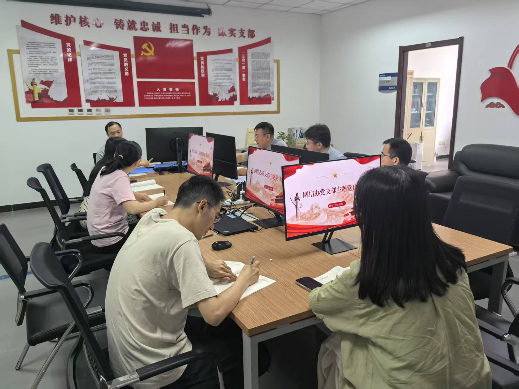 6a60e2f0e65380903ac18030ed7cce4