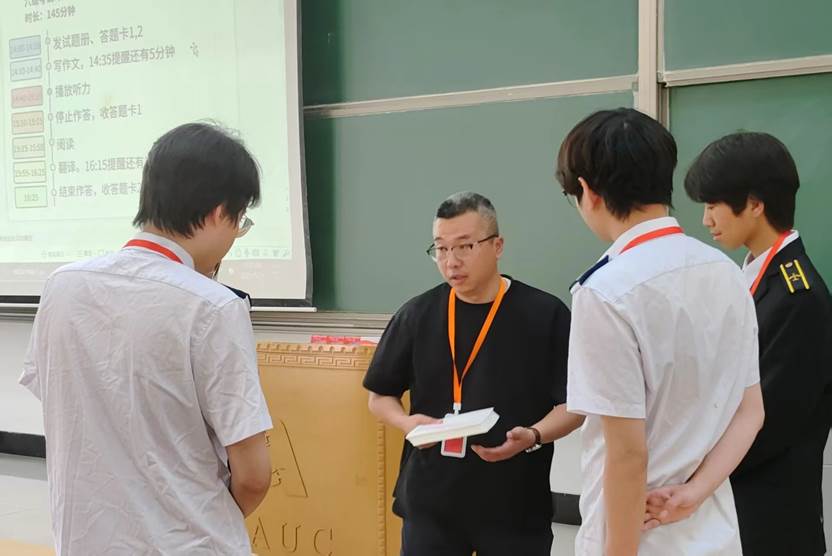 图片包含 游戏机, 体育, 桌子, 房间 AI 生成的内容可能不正确。