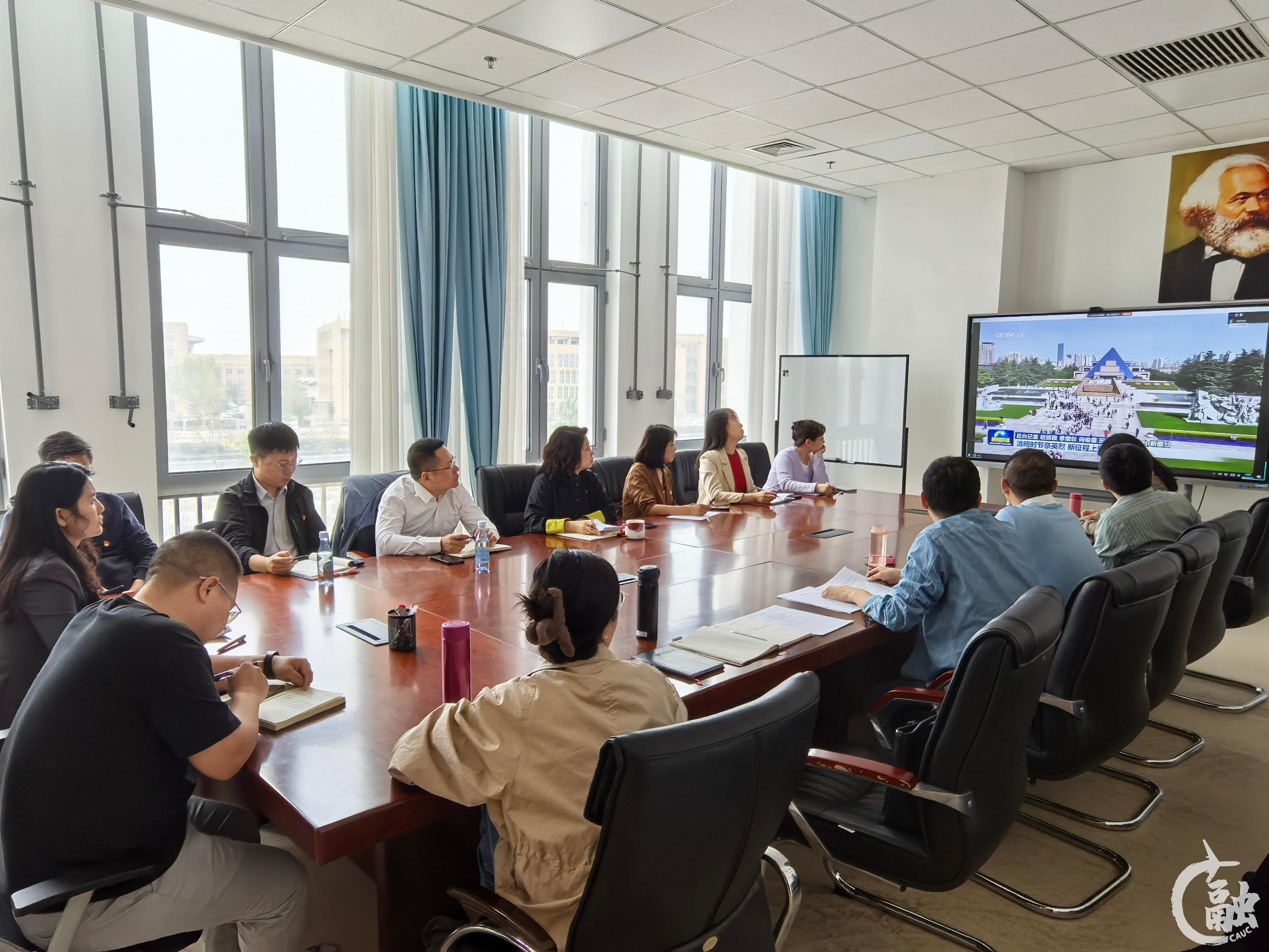 第一议题.jpg 第一议题.jpg