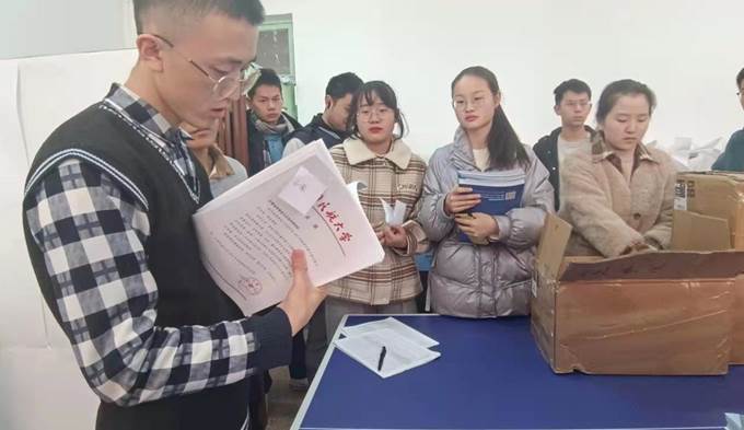 8d6e1b6ed7c52a33a68d5b3a4340f09