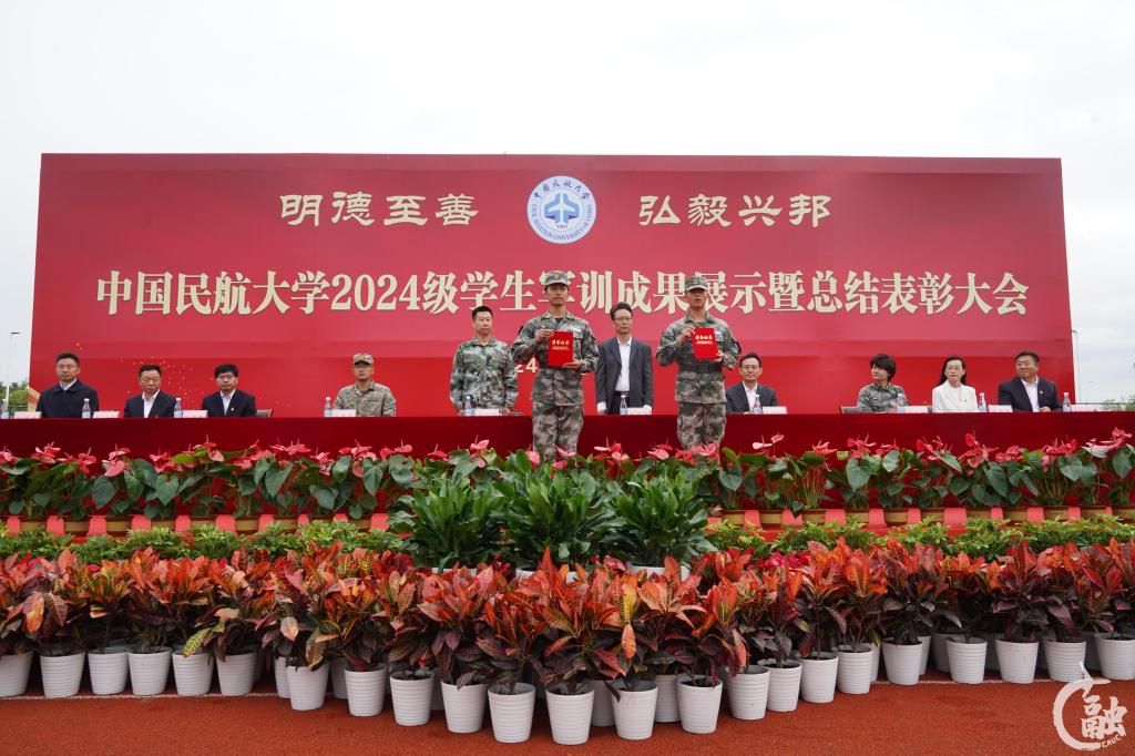 摄影 魏小鹏.JPG